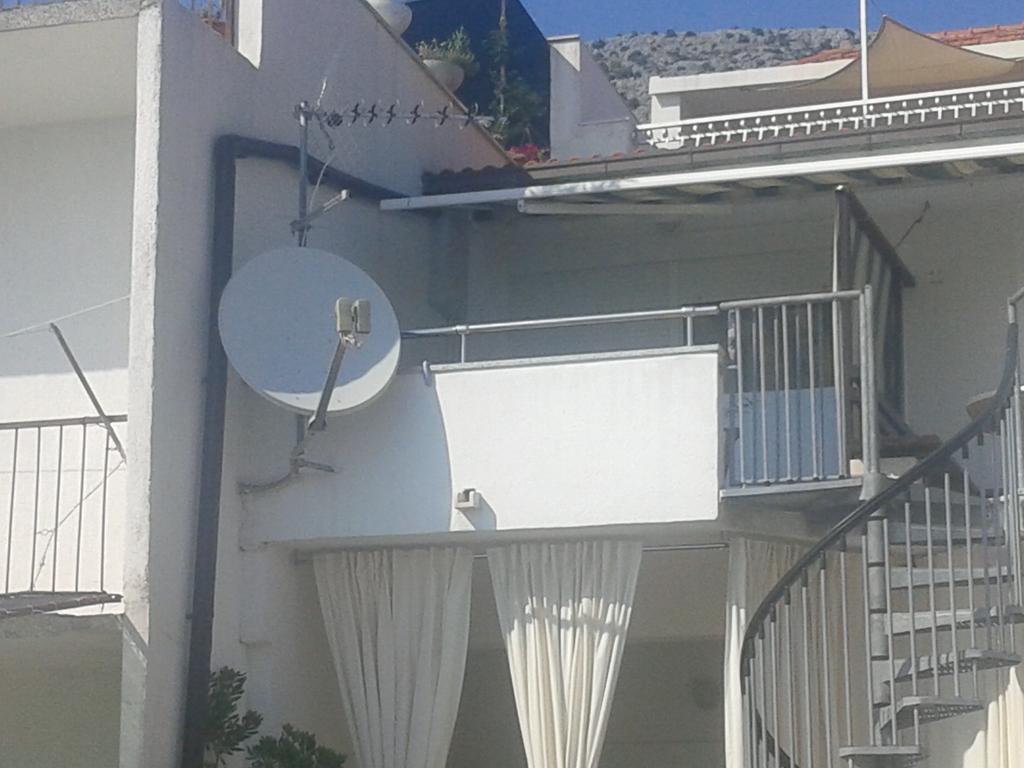 Apartments Toma Bajnice Directly Krilo Chambre photo