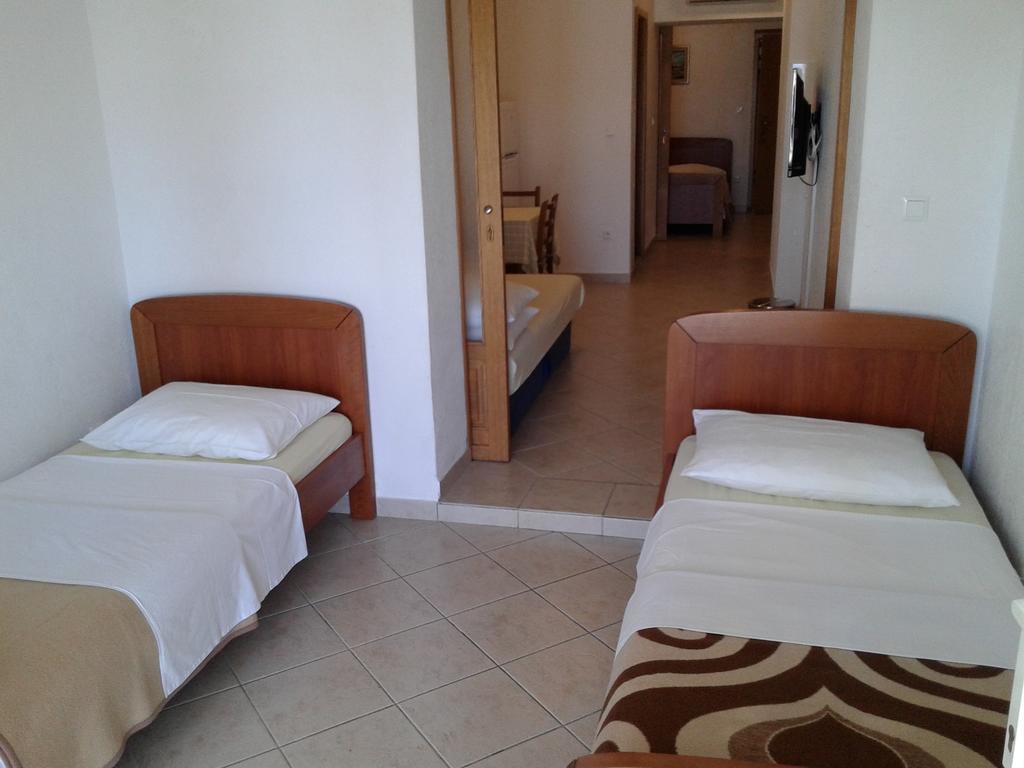 Apartments Toma Bajnice Directly Krilo Extérieur photo